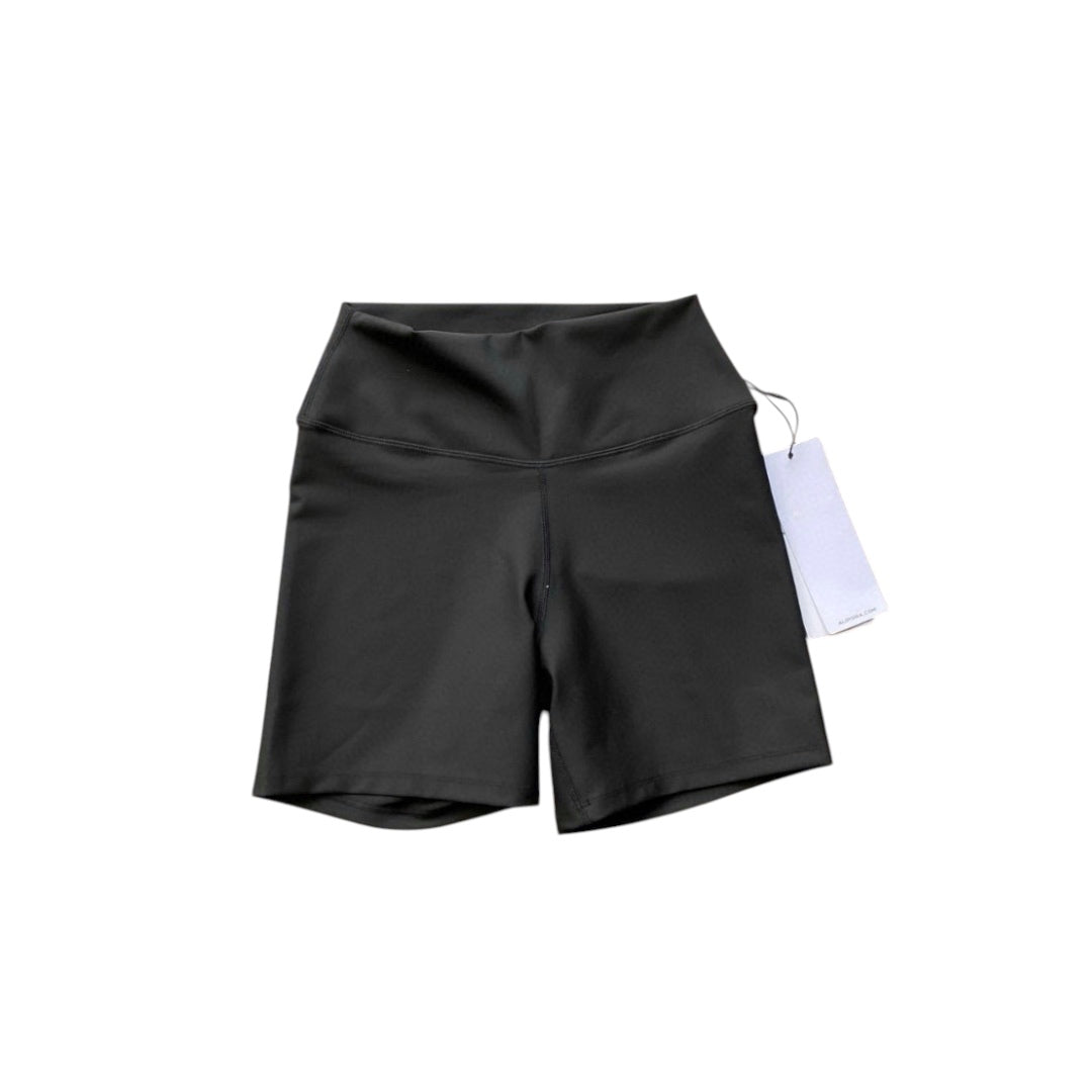 שורט יוגה אלו - Alo Shorts