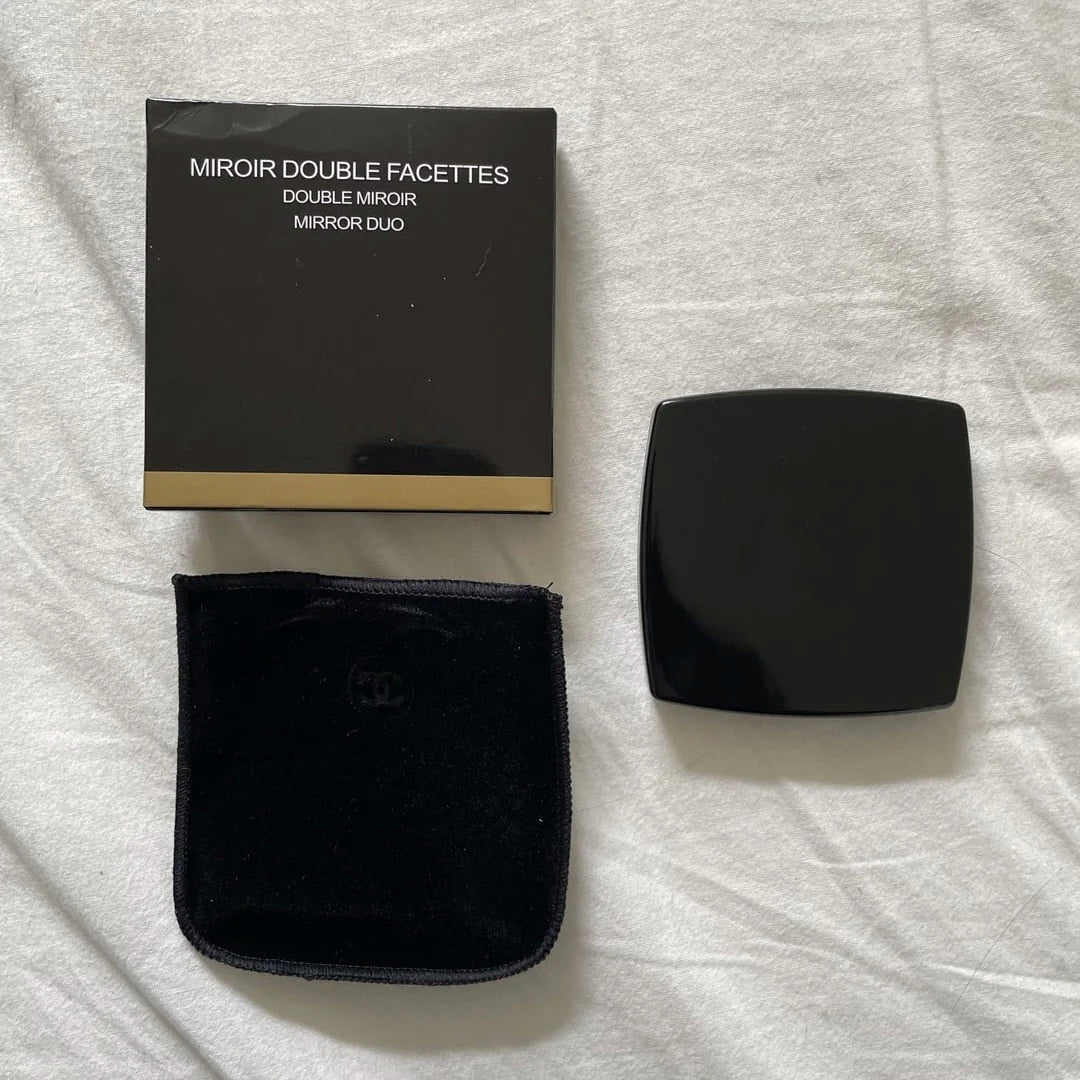 Pocket Mirror | מראת כיס